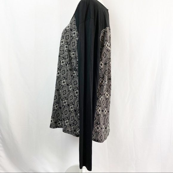Maurices Size 2 Tribal Print Long Sleeve Shirt Top - Picture 2 of 7